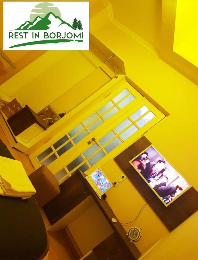 Apartmán Day In Bordžomi Exteriér fotografie